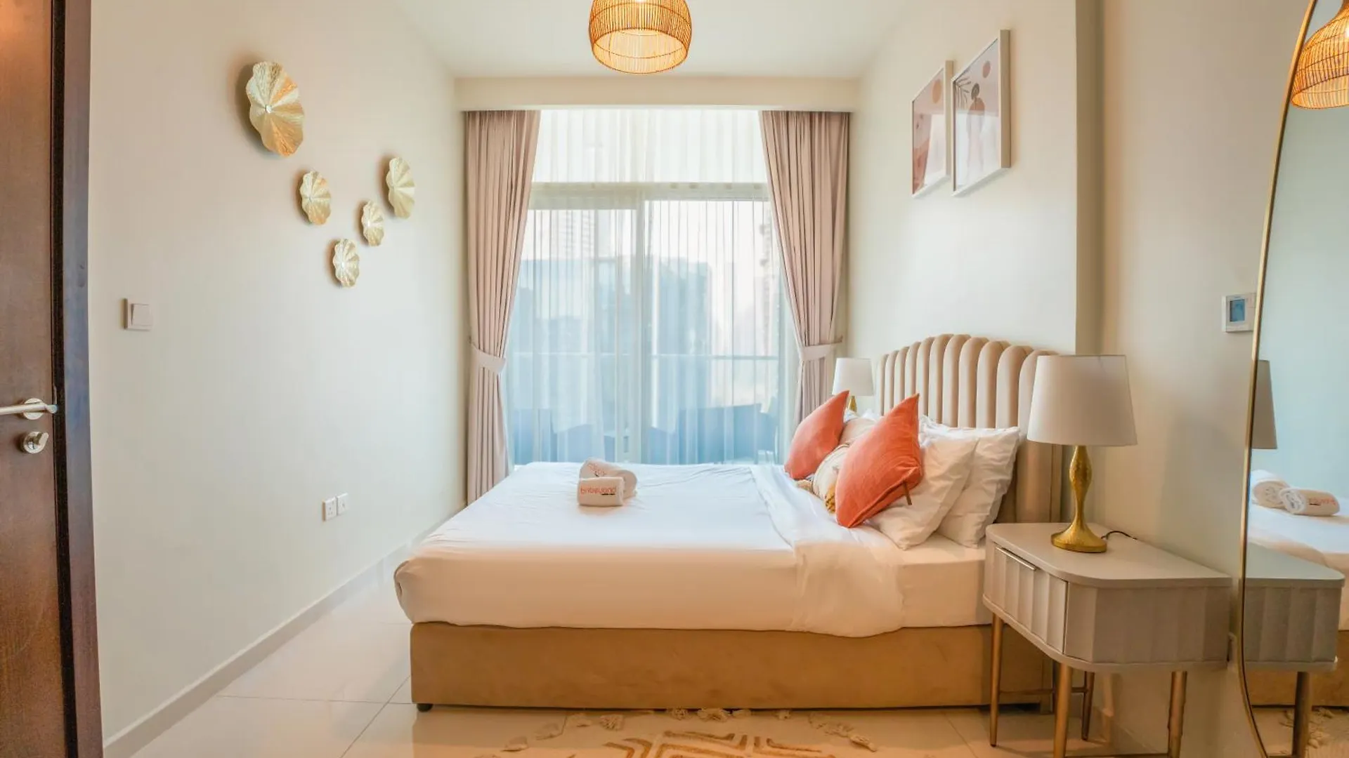 Cozy Retreat With Burj Views By Bnbeyond Dubai Apartment