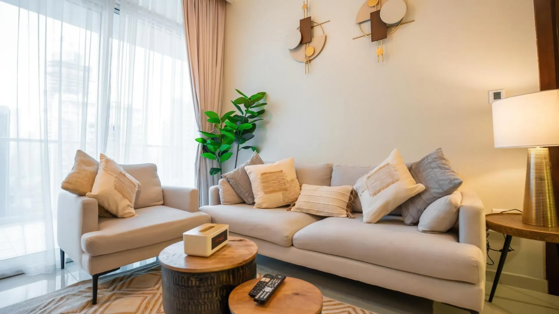Cozy Retreat With Burj Views By Bnbeyond Dubai United Arab Emirates