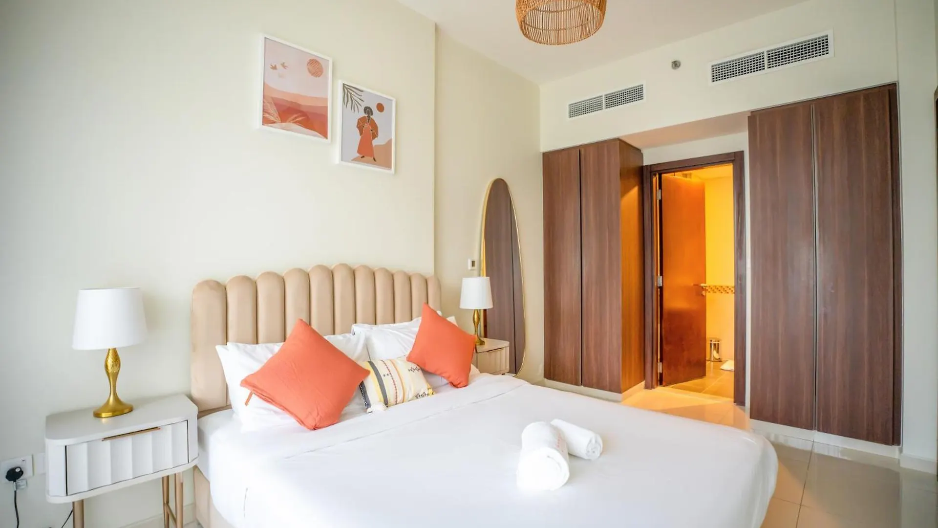 Cozy Retreat With Burj Views By Bnbeyond Dubai